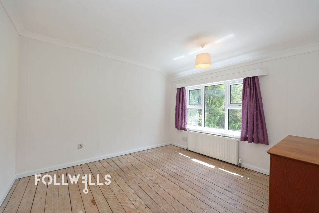 Property photo 3 of 23
