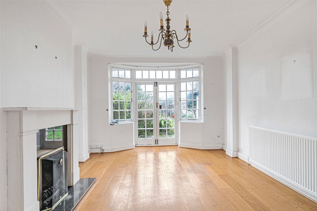 Property photo 2 of 20 Reception