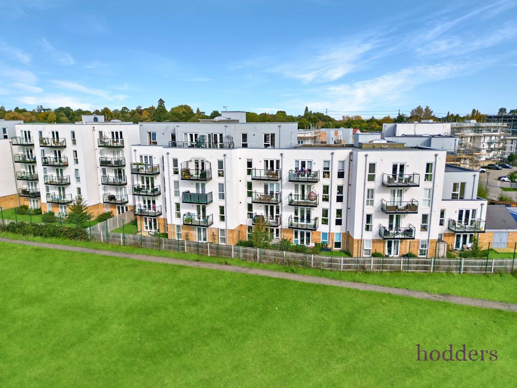 Property photo 1 of 15 Picture No. 22