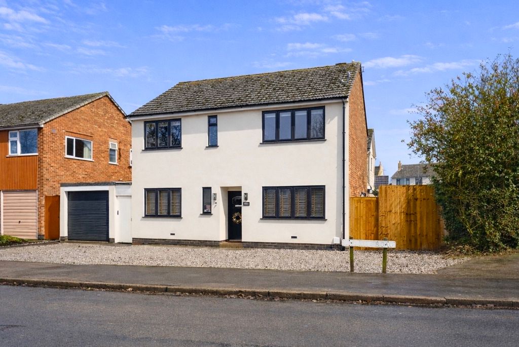 Property photo 2 of 35 2Ab0Db44-A5CC-4645-Bcd8-8Bf853Fa39B5