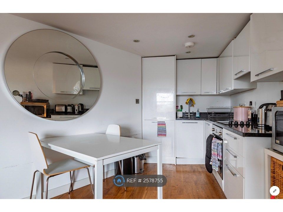 Property photo 2 of 6 Kitchen Dining