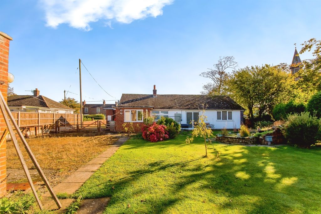 Property photo 3 of 17