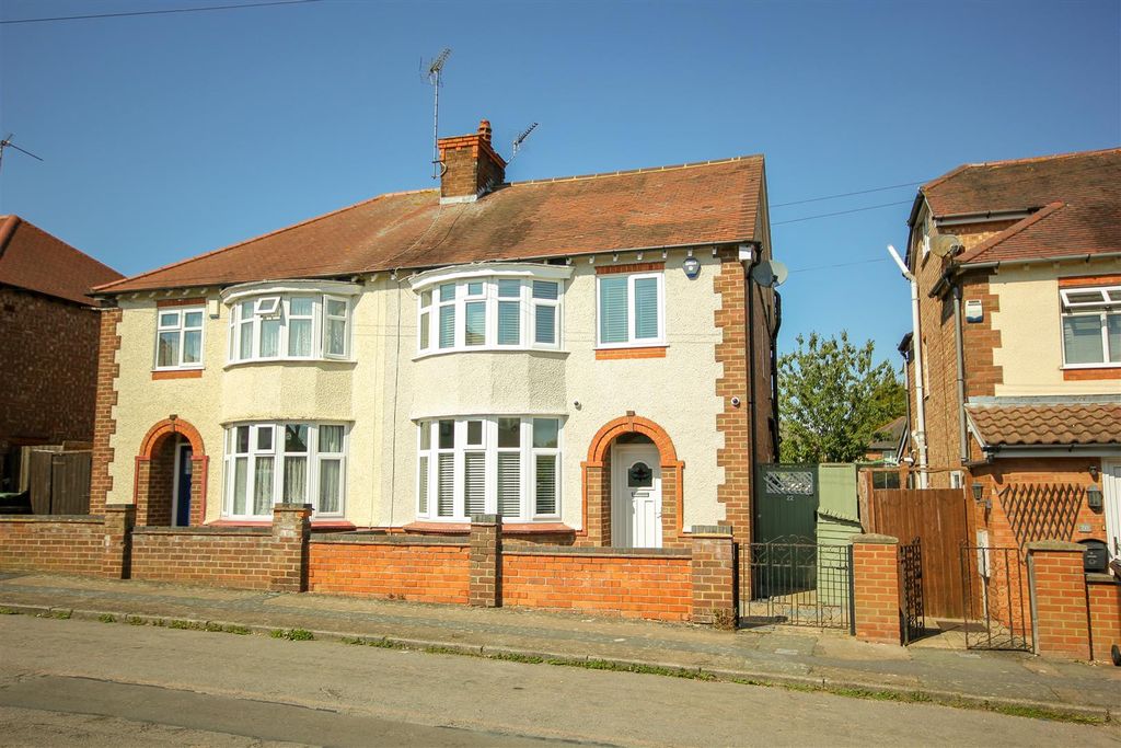 Property photo 1 of 16 Front.Jpg