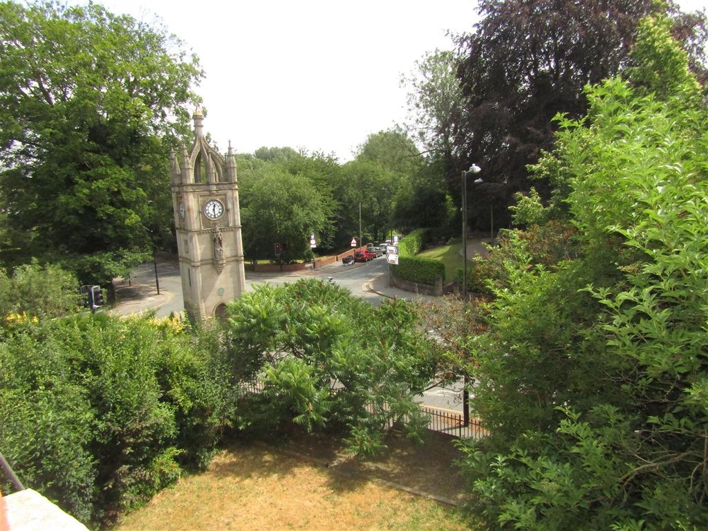 Property photo 3 of 12 Img_9052.Jpg