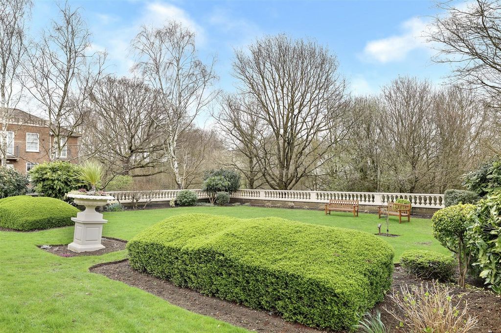 Additional image 6 of 2 bed flat for saleBower Hill, Epping CM16