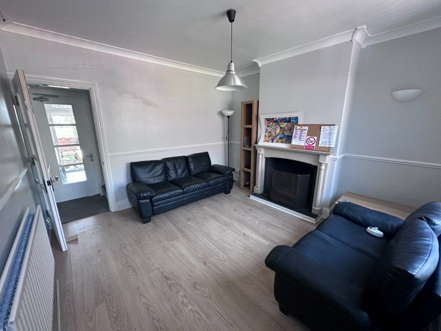 Property photo 3 of 8