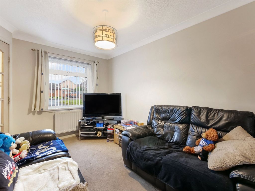 Property photo 2 of 17 Picture No. 02