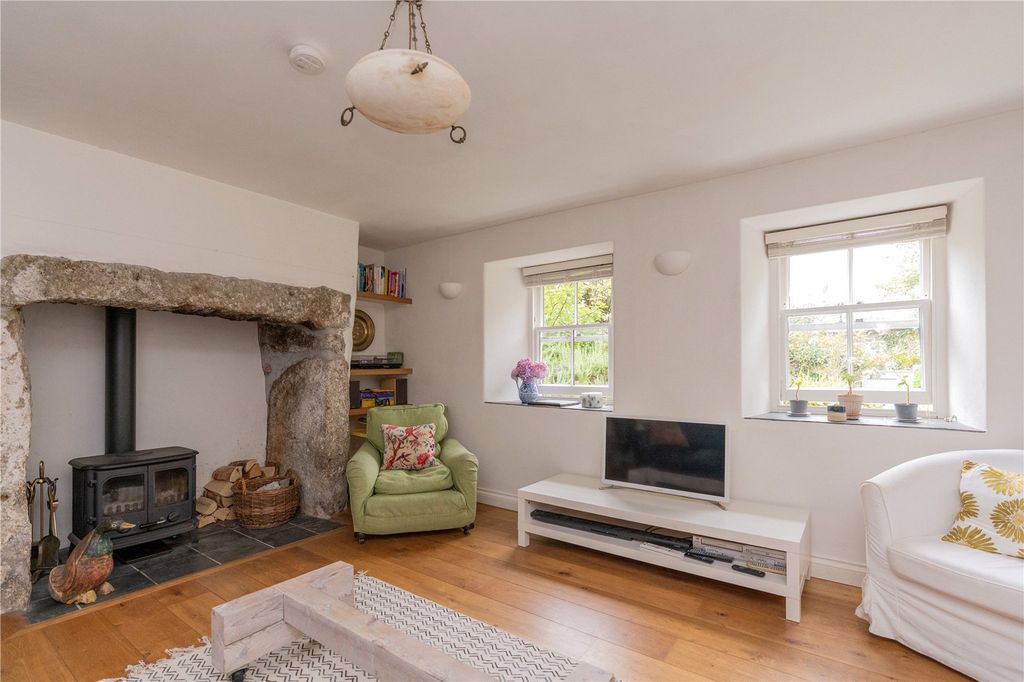 Property photo 2 of 30 Picture No. 01