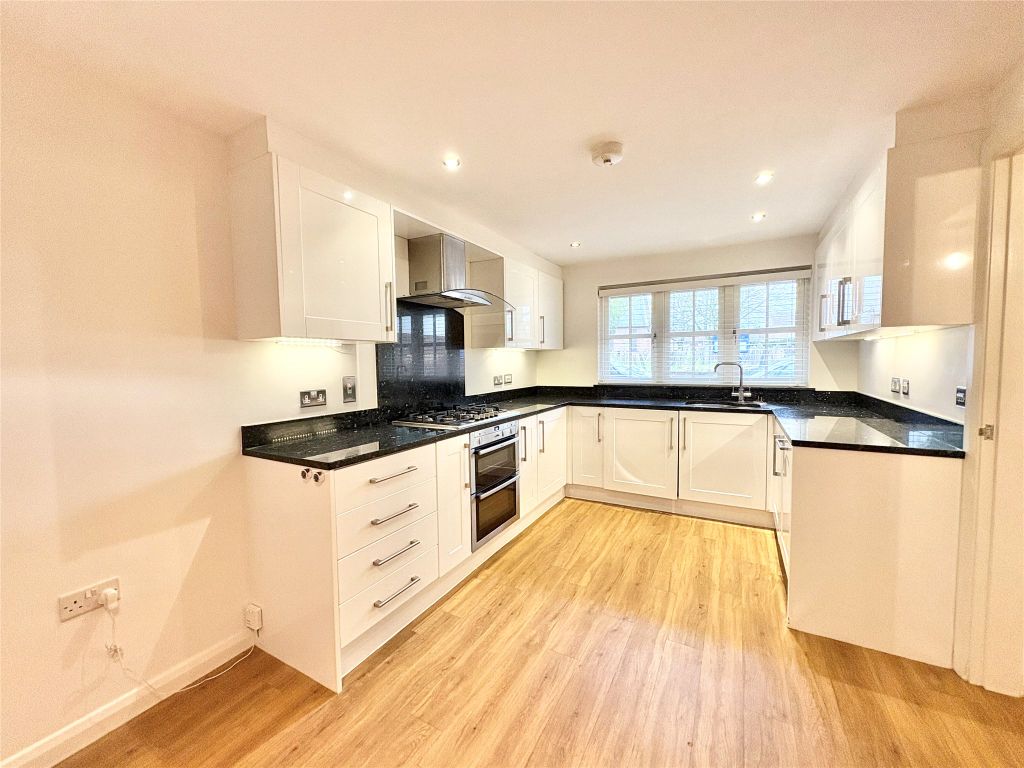 Property photo 2 of 18 Picture No. 45