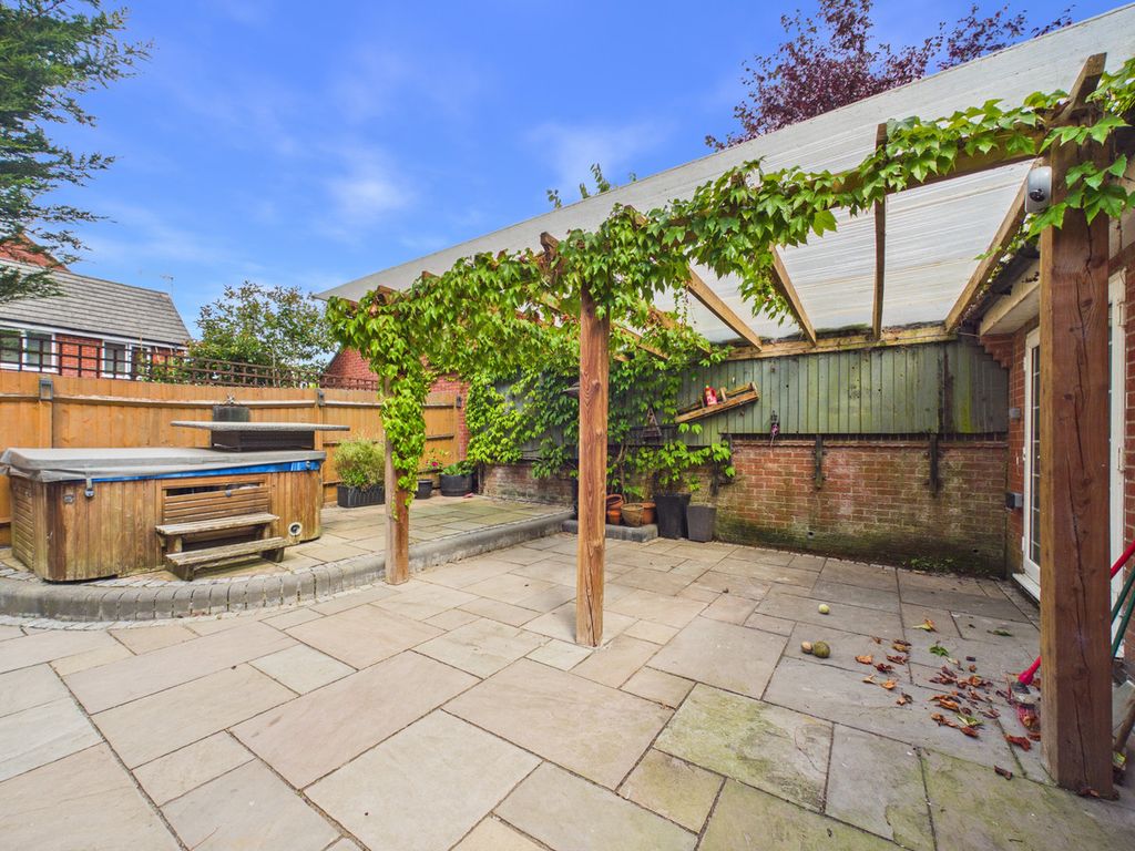 Property photo 2 of 16
