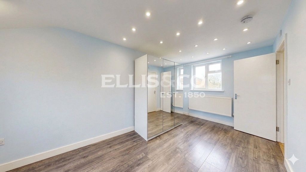 Property photo 1 of 18 Picture No. 42