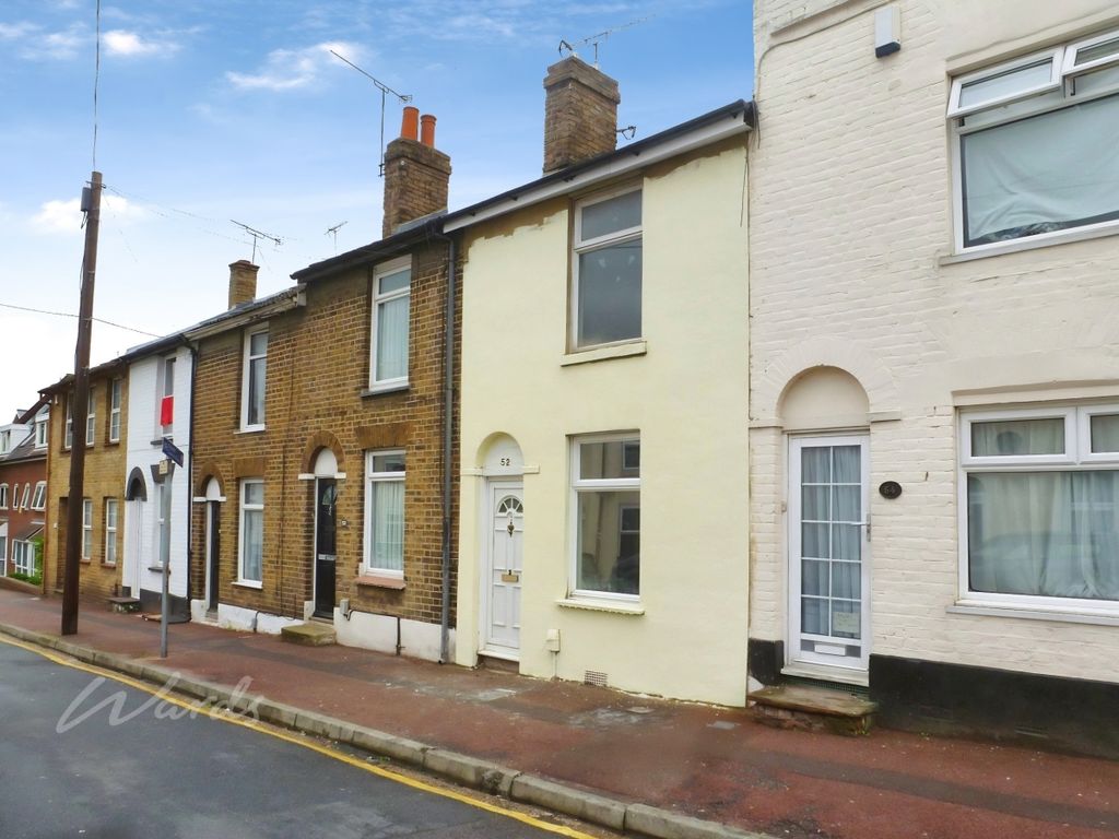 Property photo 1 of 7 Saxton Front