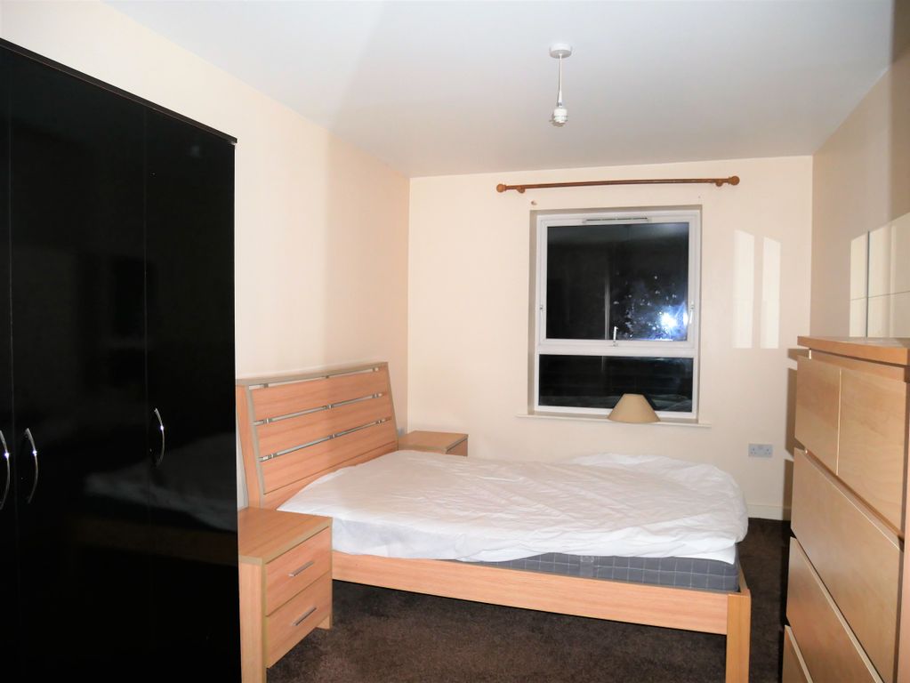 Property photo 2 of 5