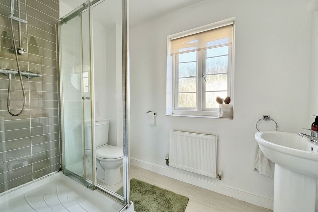 Additional image 11 of 3 bed detached house for saleRound Ring Gardens, Penryn TR10