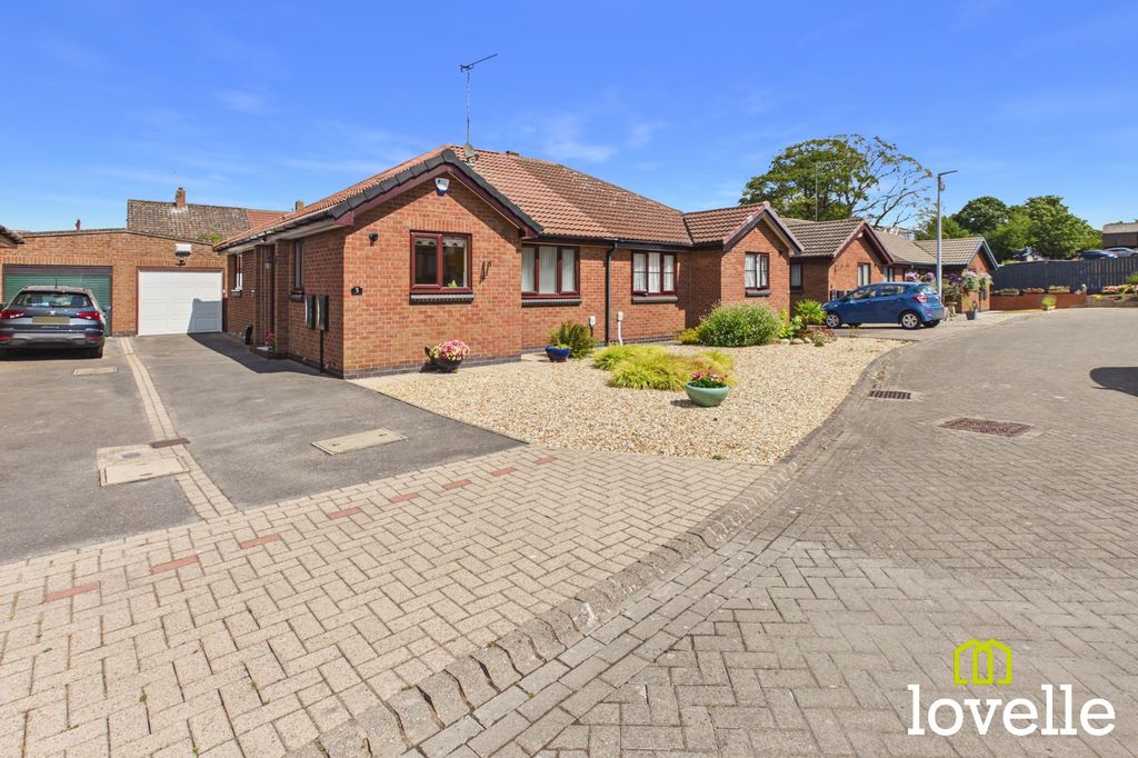 Property photo 1 of 26