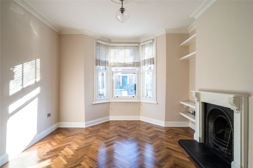 Property photo 3 of 15 Picture No. 01