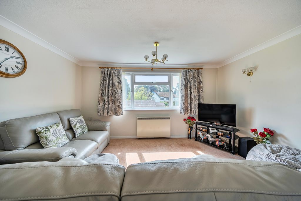 Property photo 2 of 12 Picture No. 32