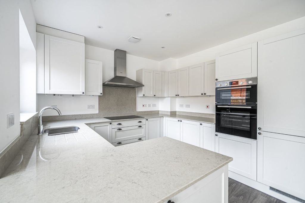 Property photo 3 of 13 Picture No. 20