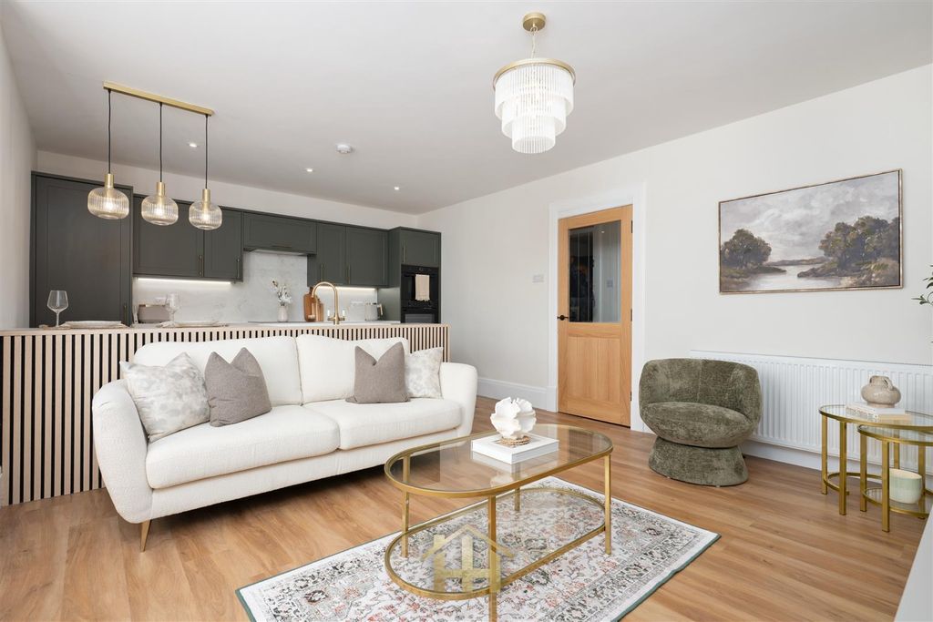 Property photo 2 of 36 35Lawrence-0019.Jpg