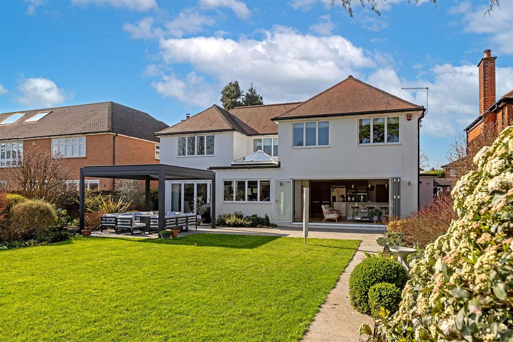 Property photo 2 of 30 20Sunderlandave-95.Jpg