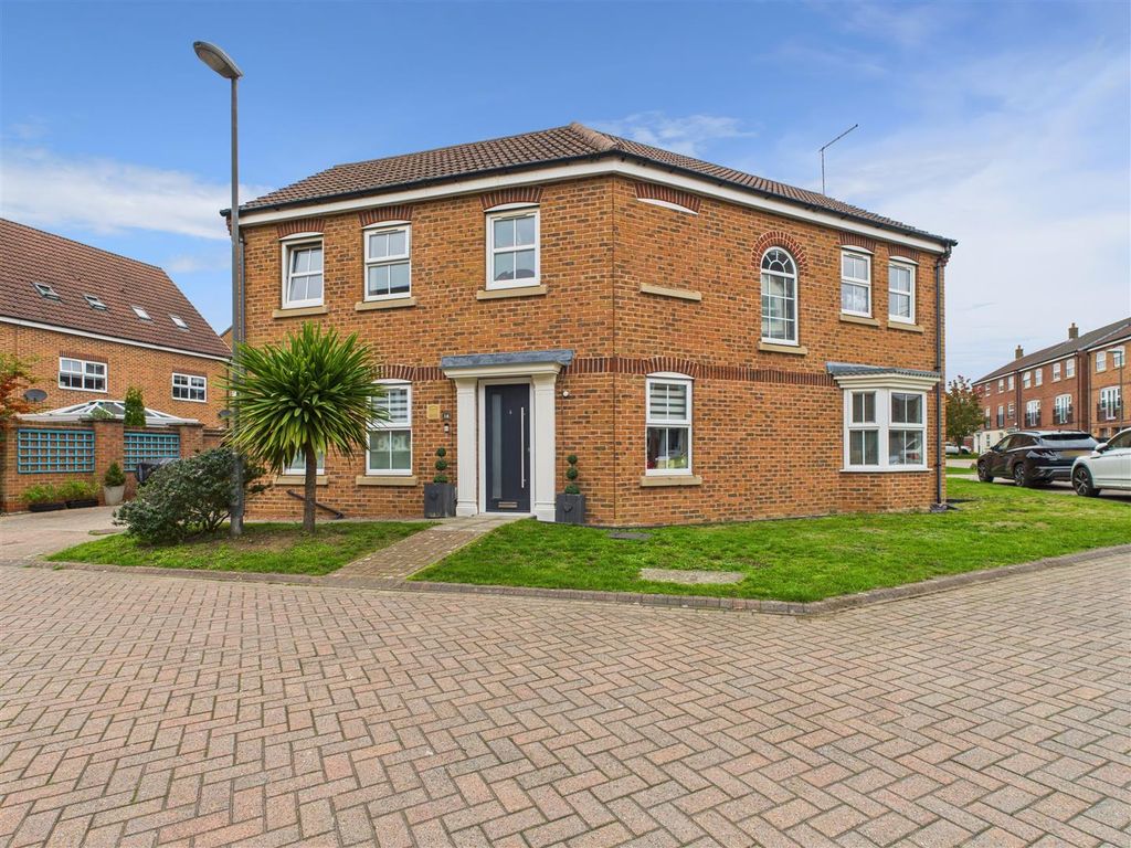 Property photo 1 of 24 Cam03303G0-Pr0237-Still037.Jpg