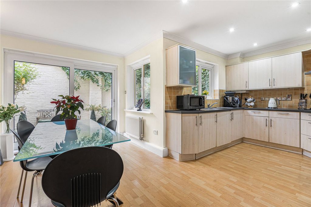 Property photo 2 of 13 Picture No. 08