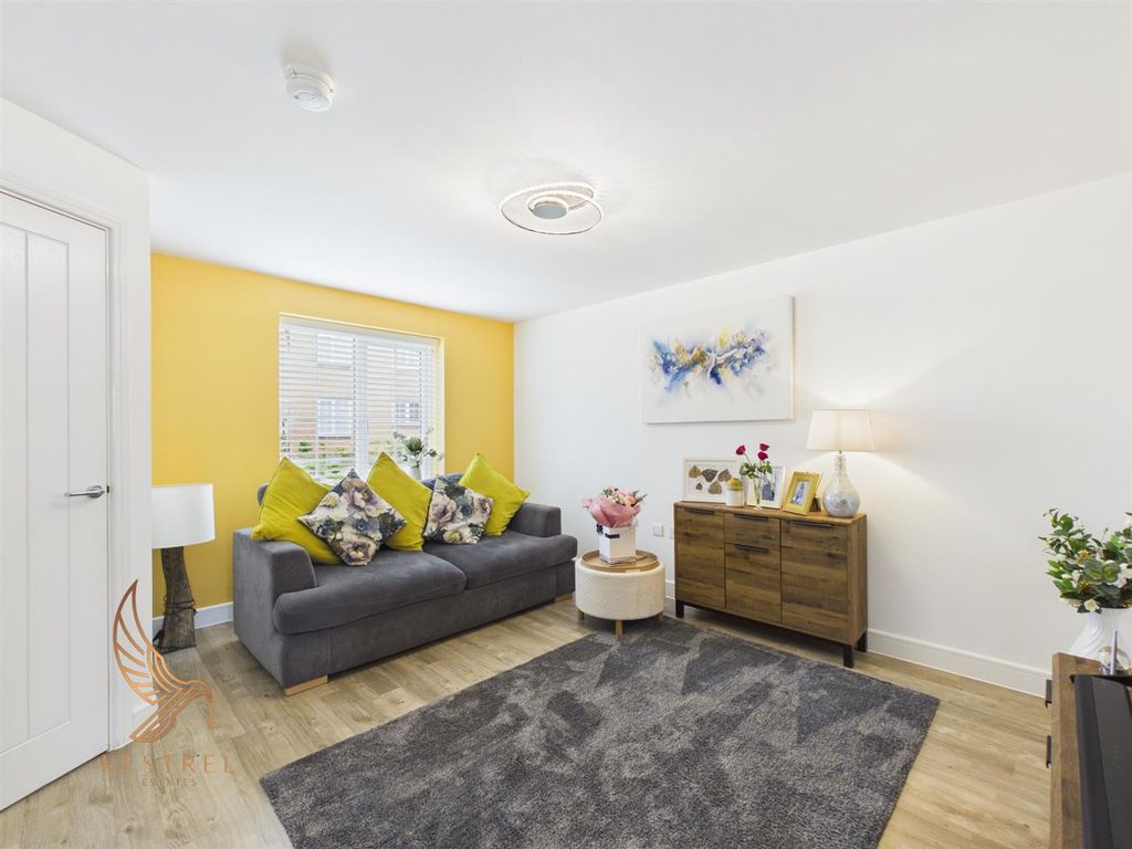Property photo 3 of 39 2.Jpg