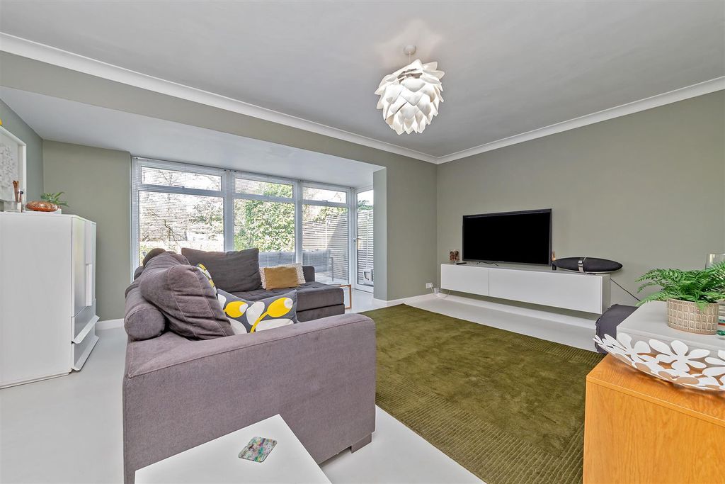 Property photo 3 of 27 1Mayclose-23.Jpg