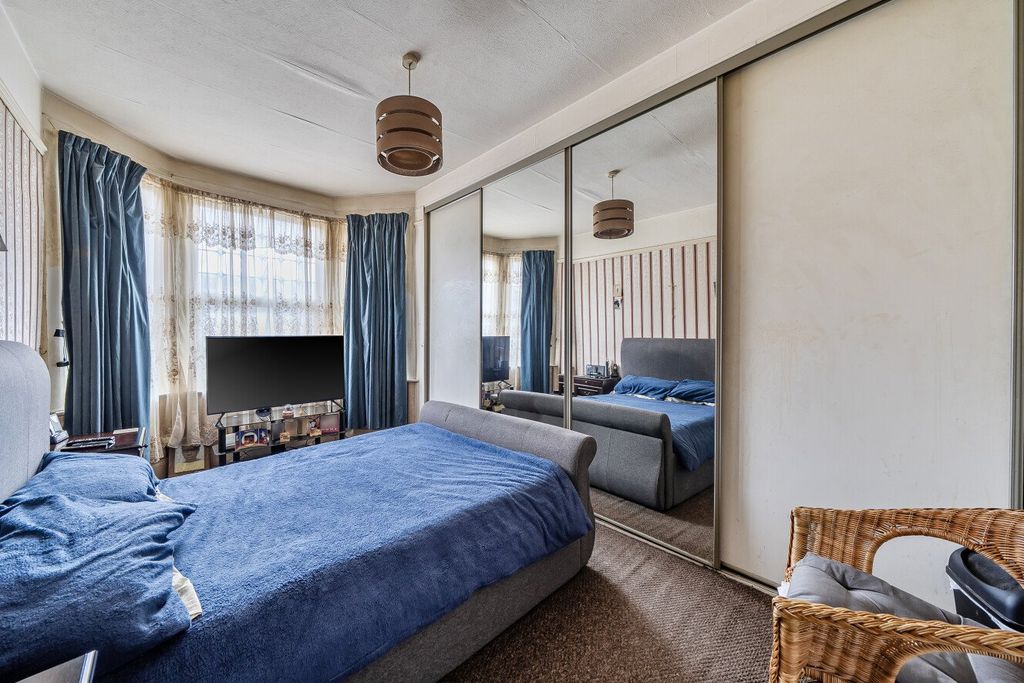 Property photo 3 of 14 Picture 3