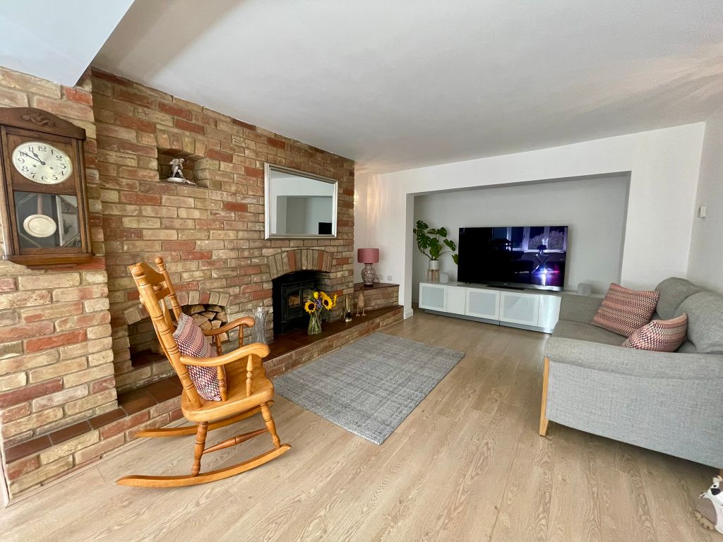 Property photo 2 of 14 Img_3947