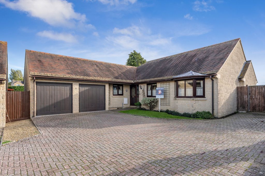 Property photo 1 of 22