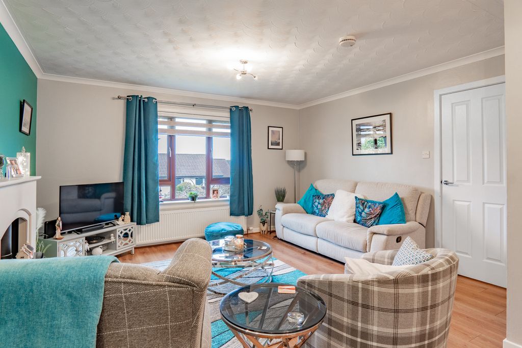 Property photo 3 of 30