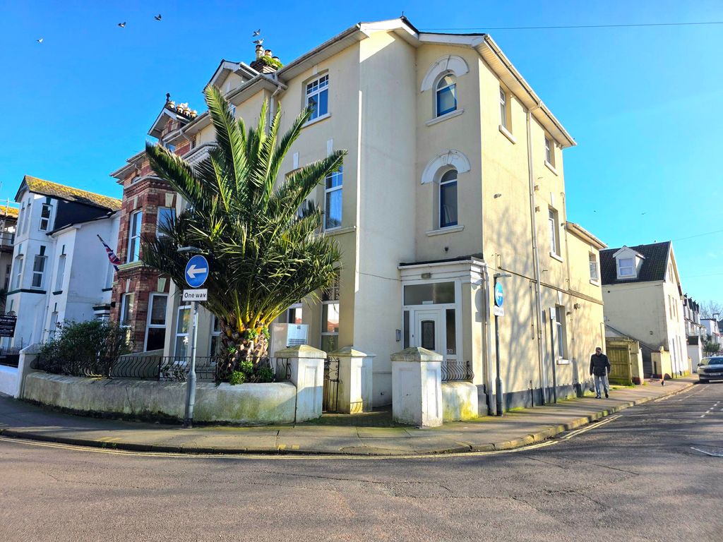 Property photo 2 of 3