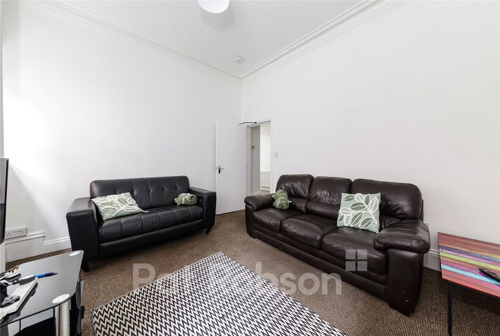 Property photo 3 of 19 Picture No. 10
