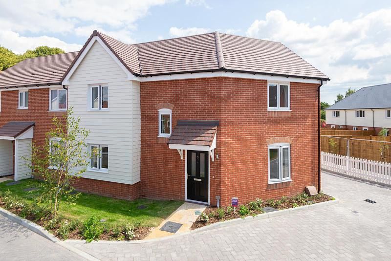 Property photo 1 of 14 1670041