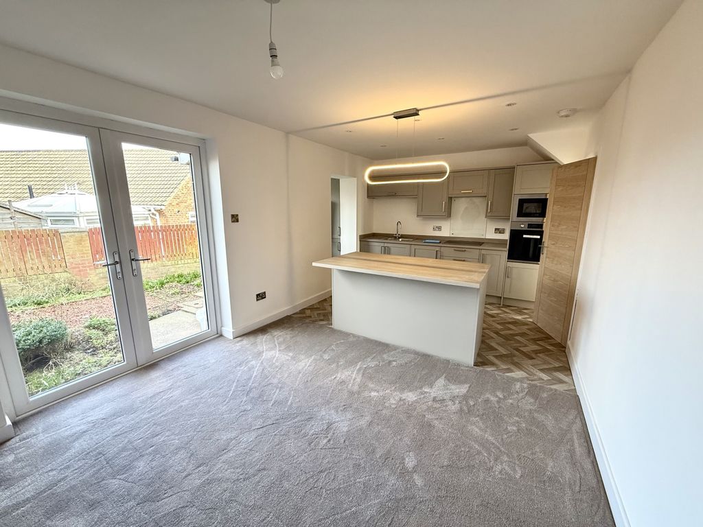 Property photo 2 of 13 Img_2282