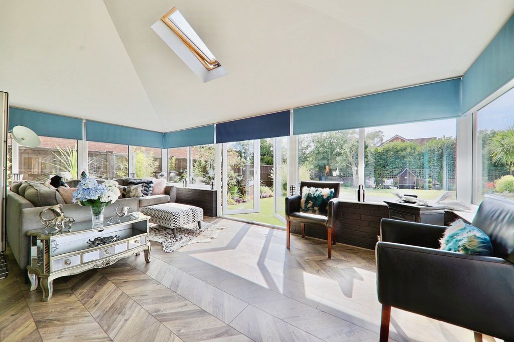 Property photo 1 of 29 4390853