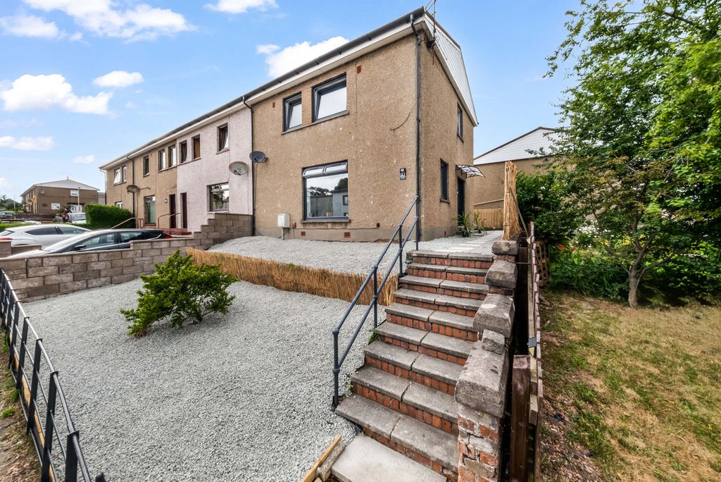 Property photo 1 of 28
