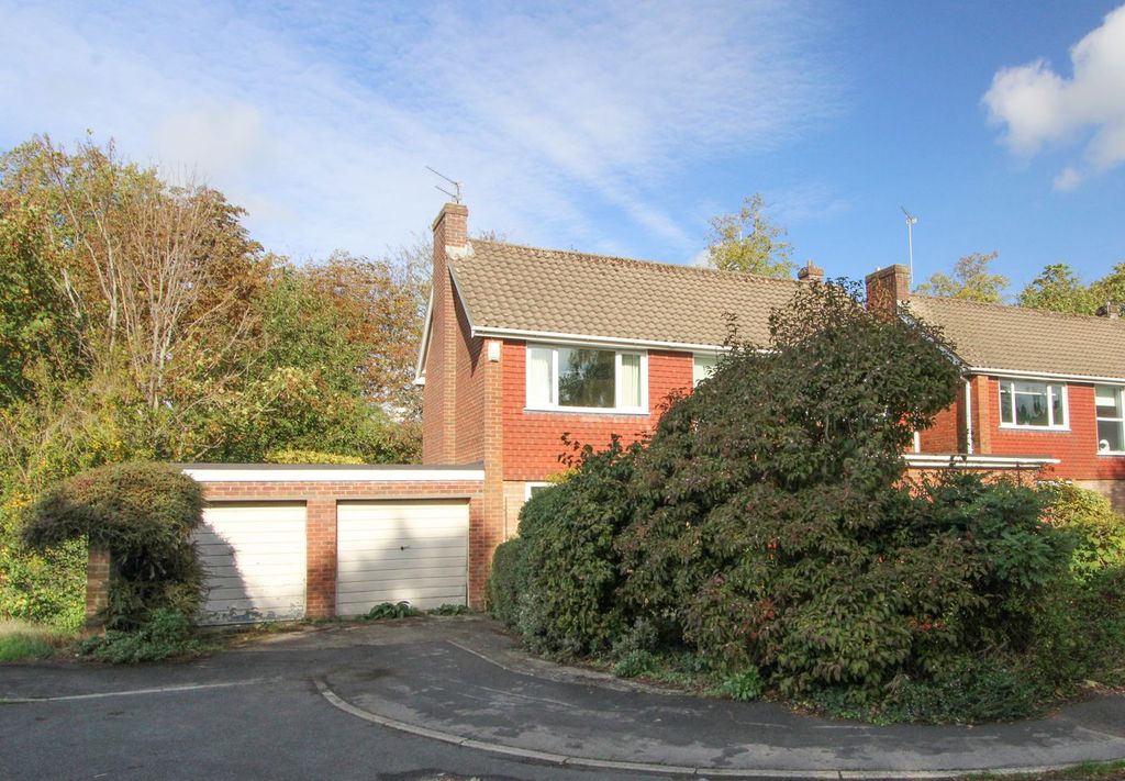 Property photo 2 of 30