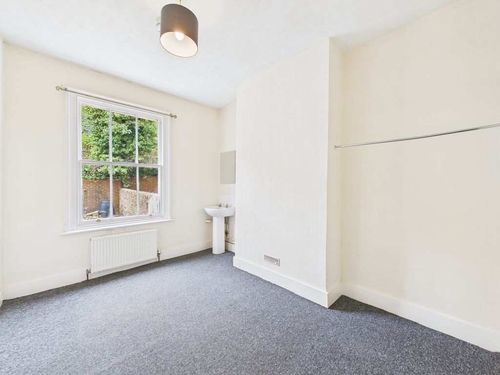 Property photo 1 of 8 Cam03519G0-Pr0434-Still003