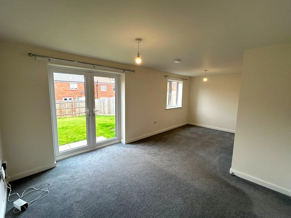 Property photo 2 of 15 Picture No. 56