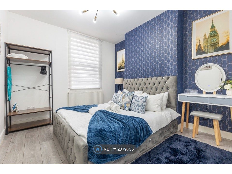 Property photo 3 of 30 Bedroom