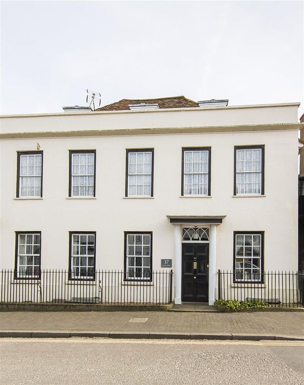 Property photo 1 of 37 Frontage