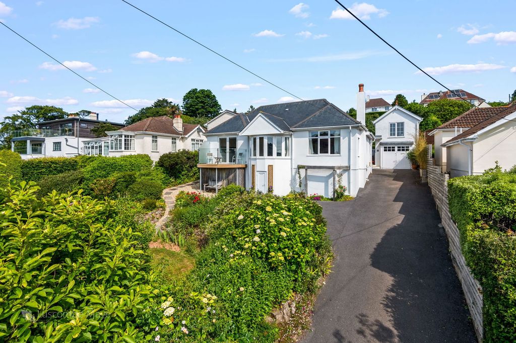 Property photo 1 of 21