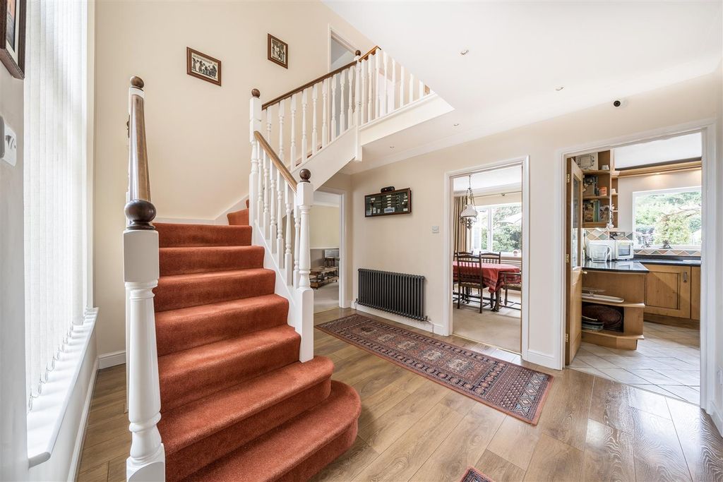 Property photo 2 of 22 1344947-20-68A7148ce5F24.Jpg