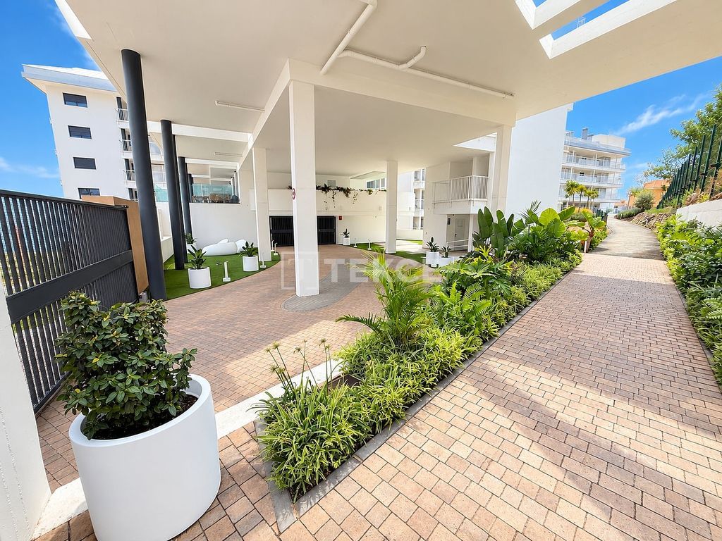Property photo 3 of 32