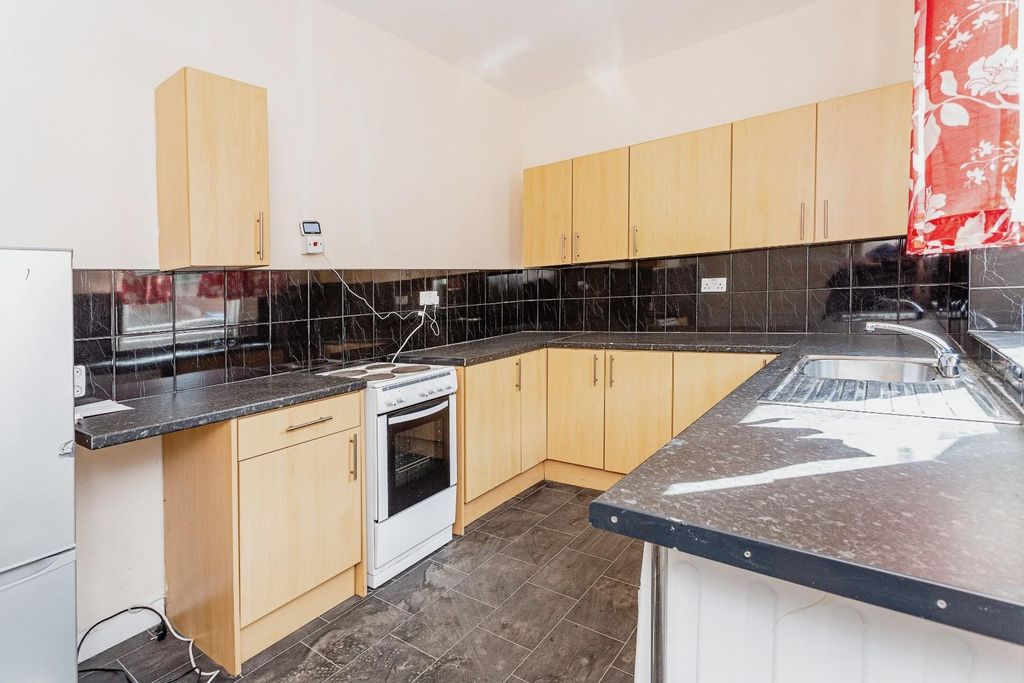 Property photo 2 of 13 Kitchen