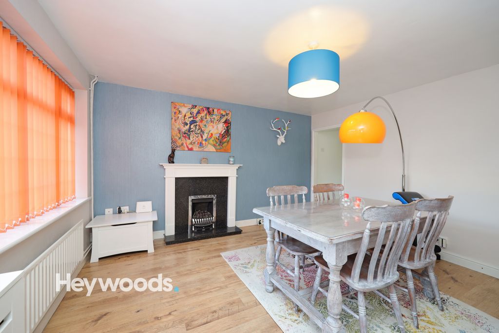 Property photo 3 of 30 0F1A7440