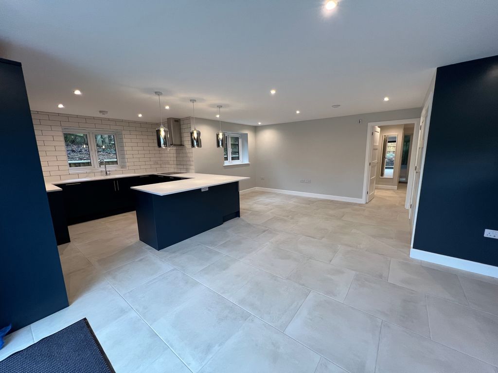 Property photo 2 of 10 Photo 7