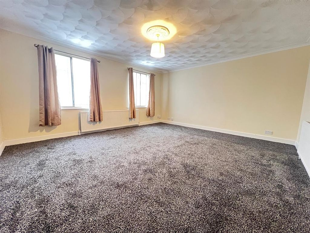 Property photo 2 of 6 02.Jpg